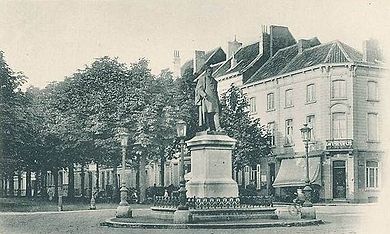 Source: "Statue Dr Joseph Guislain 02"  carte postale ancienne. Domaine public. via Wikimedia Commons